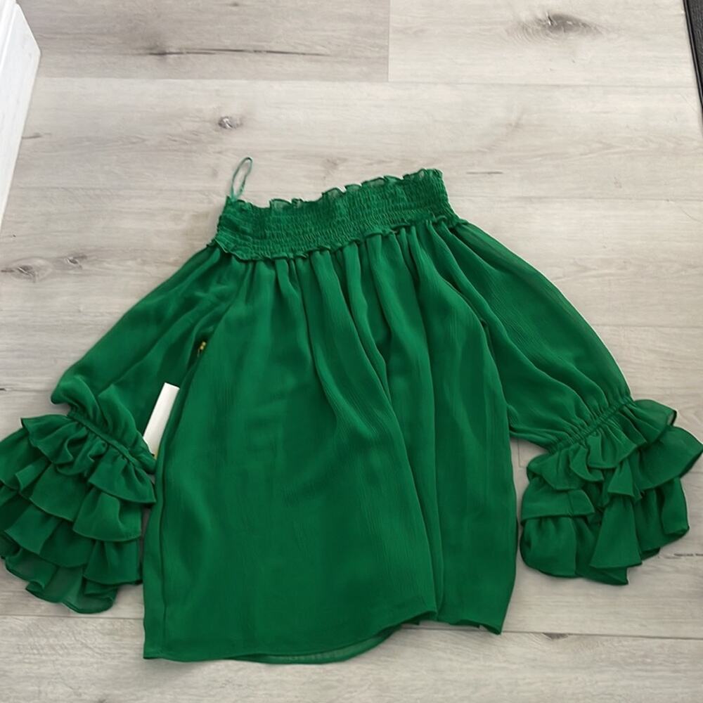 CECE brand new with Tag blouse with detailed sleeve - Picture 6 of 6